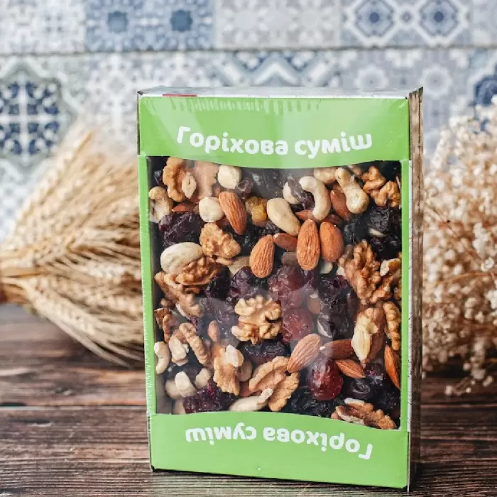 Мікс якісних горіхів та сухофруктів 500 г
