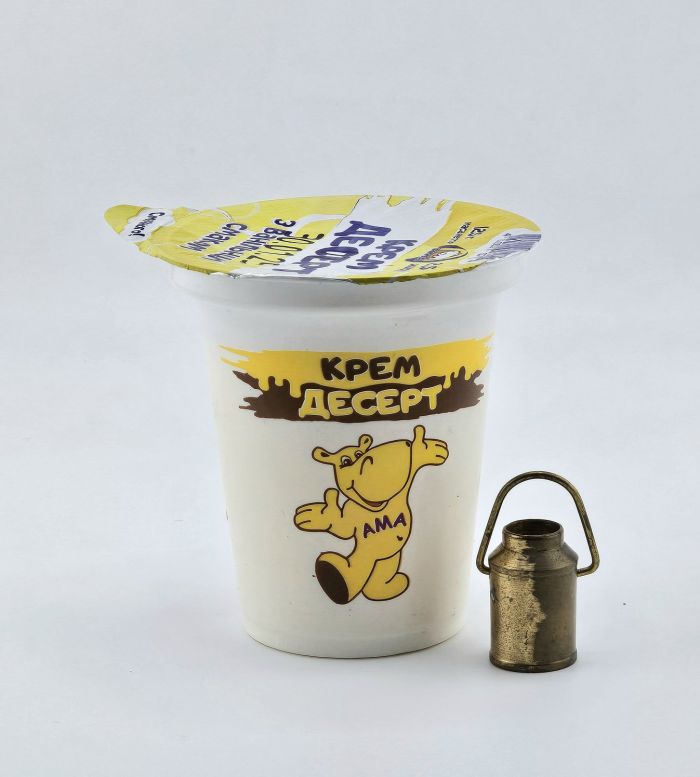 Крем десерт "Ама" кисломолочний 4% жиру