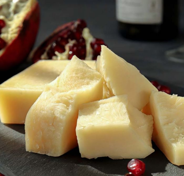 Сир пармезан Parmigiano Reggiano DOP витримка 30 місяців