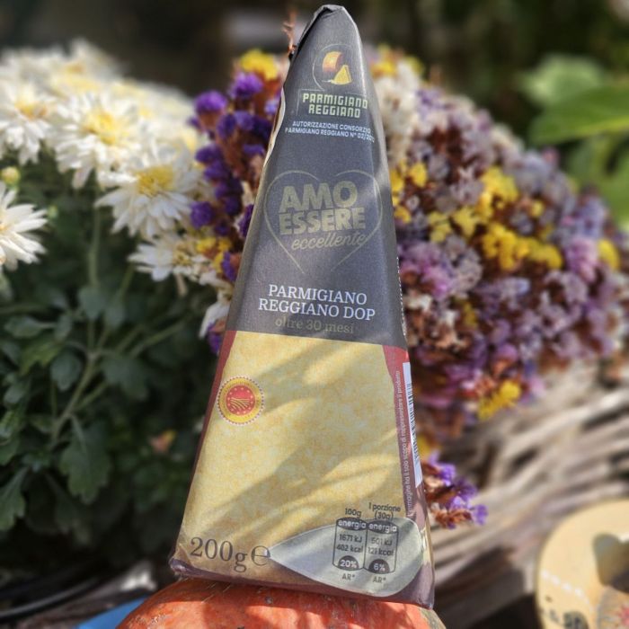 Сир пармезан Parmigiano Reggiano DOP витримка 30 місяців
