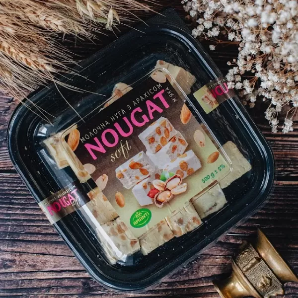 Нуга молочна з арахісом 500г